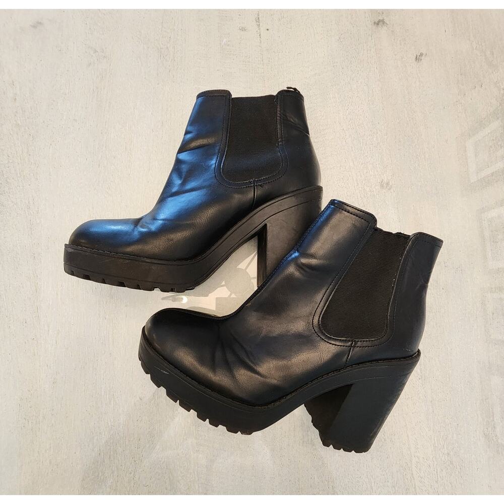 Divided H & M Women's Black Pull On Chunky Heel Ankle Booties SZ 9.5 - Picture 1 of 8
